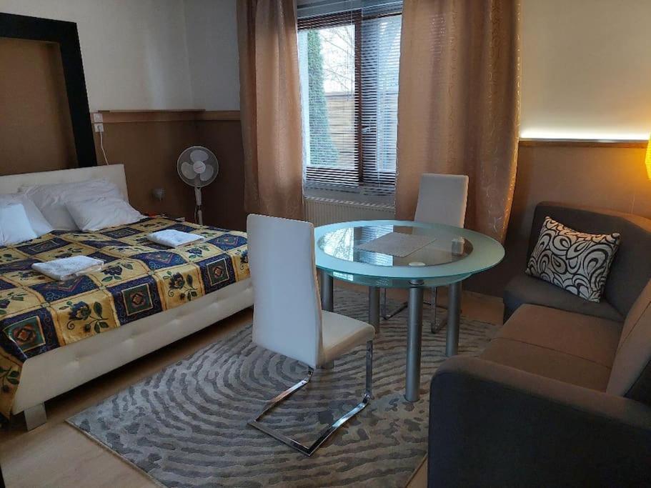 Ujszeged Apartman المظهر الخارجي الصورة