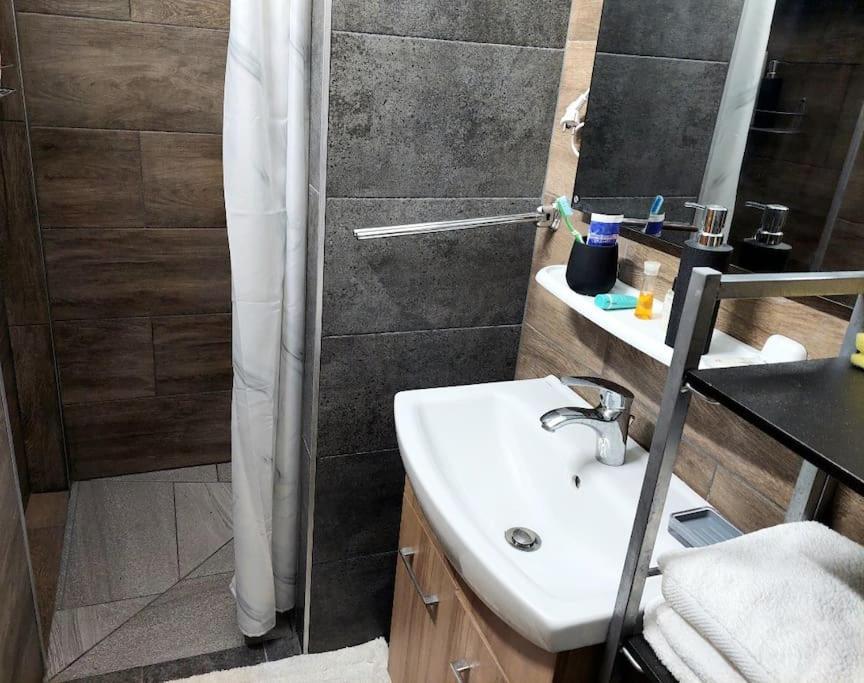 Ujszeged Apartman المظهر الخارجي الصورة