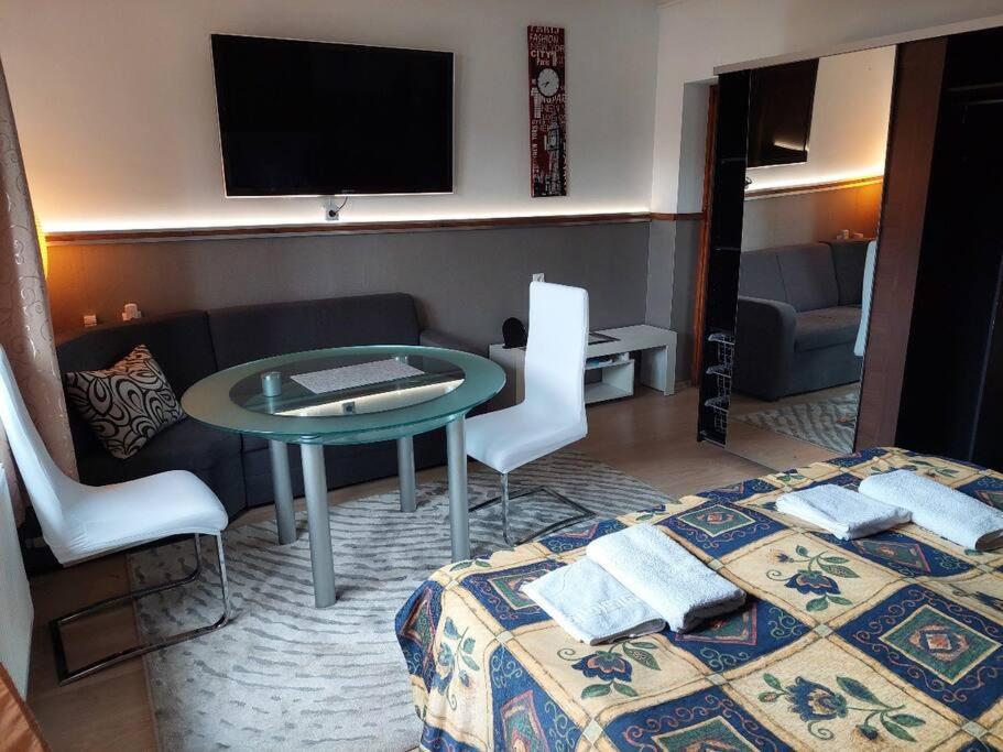 Ujszeged Apartman المظهر الخارجي الصورة