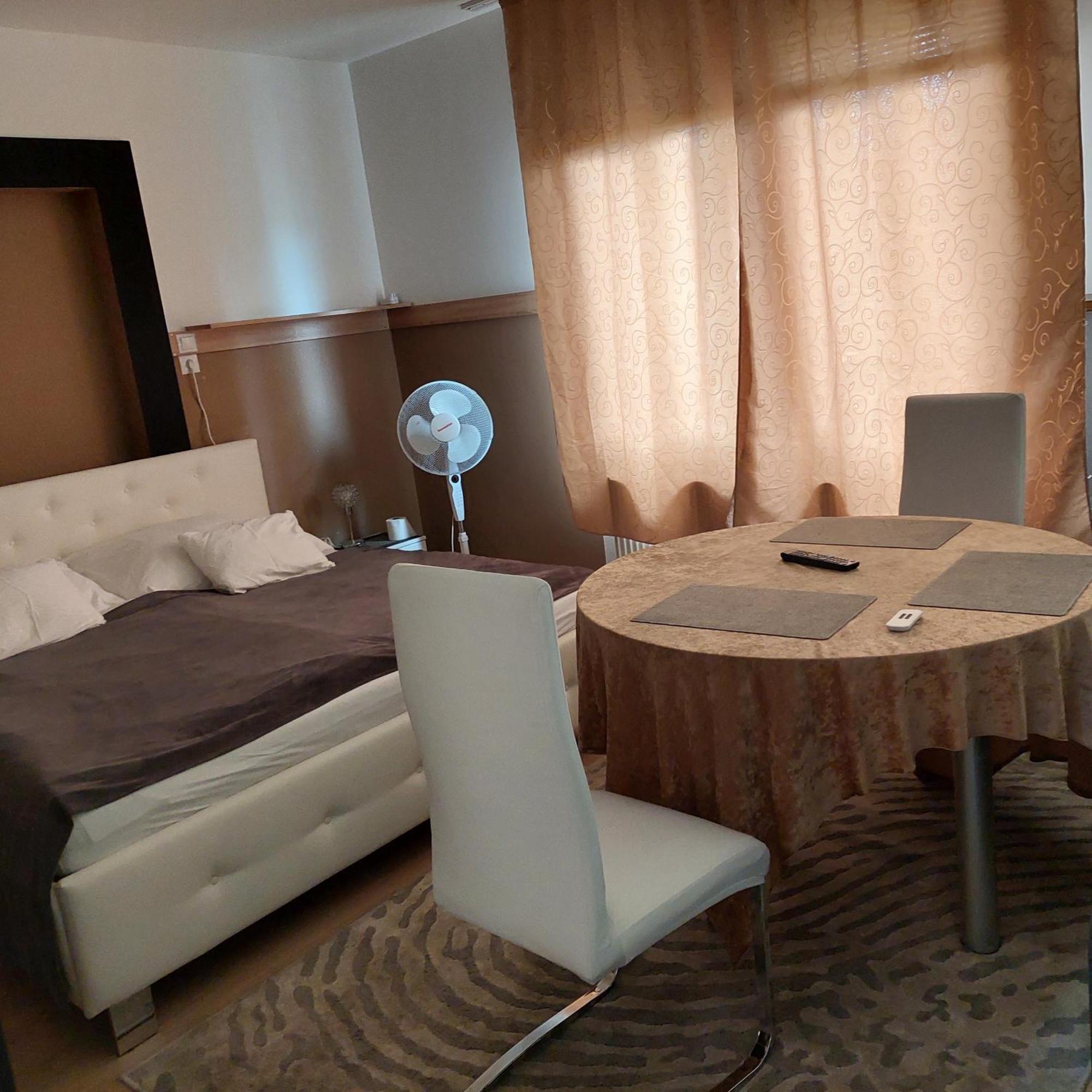 Ujszeged Apartman المظهر الخارجي الصورة